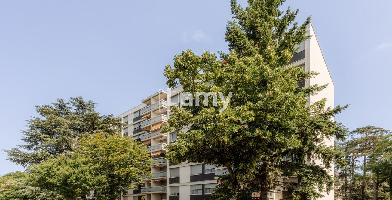 Appartement traversant avec belle vue dégagée — photo 1