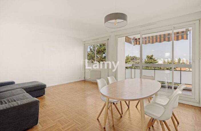 Appartement traversant avec belle vue dégagée — photo 3