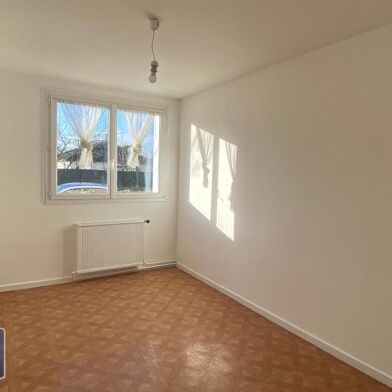 Appartement 3 pièces 645 €