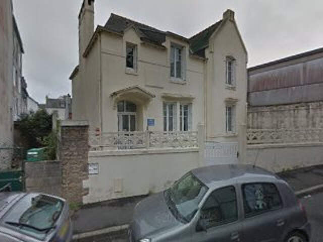 Maison de ville à réaménager — photo du bien