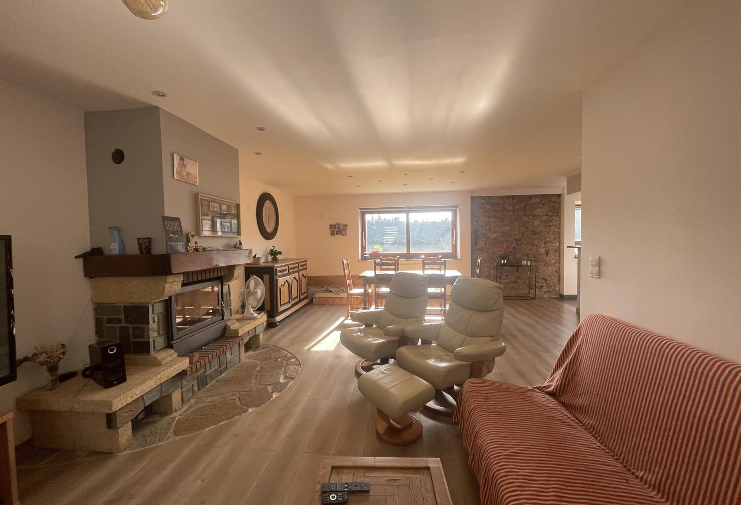 Vente maison 7 pièces 155 m² Thizy-les-Bourgs (69240) — photo 1