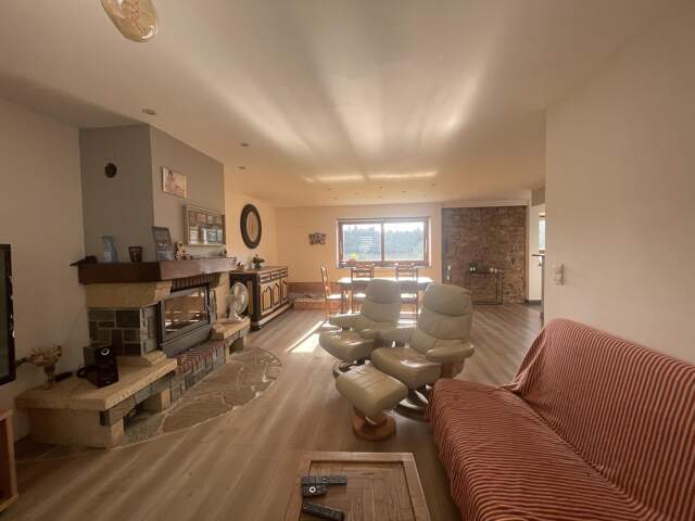 Maison 7 pièces 155 m² à Thizy-les-Bourgs — photo du bien