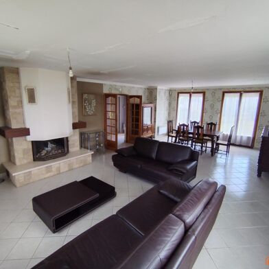 Maison 5 pièces 275000 €