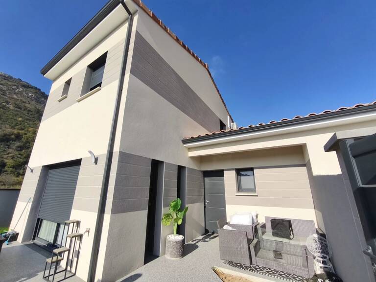 Maison neuve — photo 1