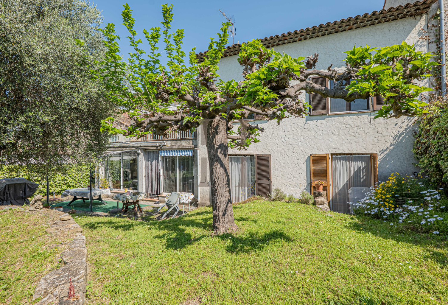PLAN-DE-GRASSE   T3 88 M2   JARDIN PRIVATIF 620 M2   GARAGE — photo 1