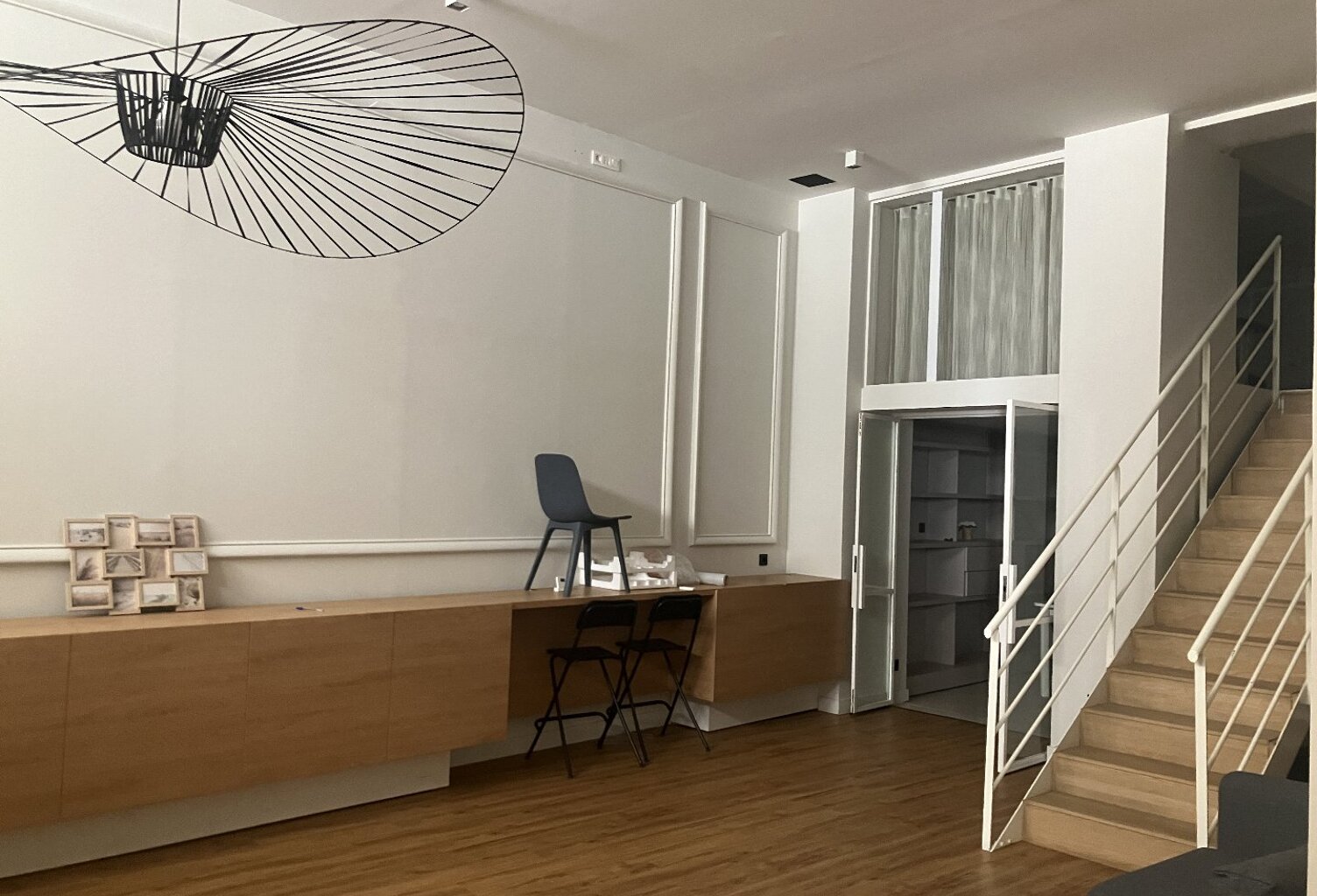Local commercial — photo 1