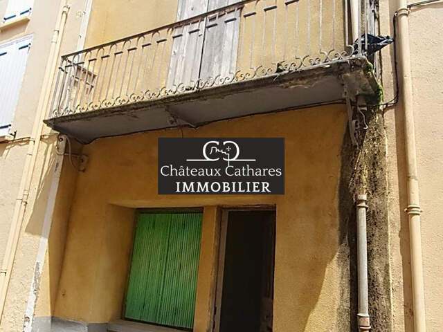 MAISON DE VILLE A RENOVER ENTIEREMENT — photo du bien