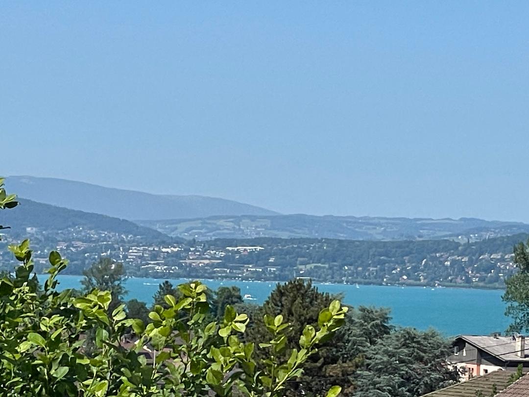 Villa individuelle d’exception à Sévrier – Vue panoramique lac & montagnes