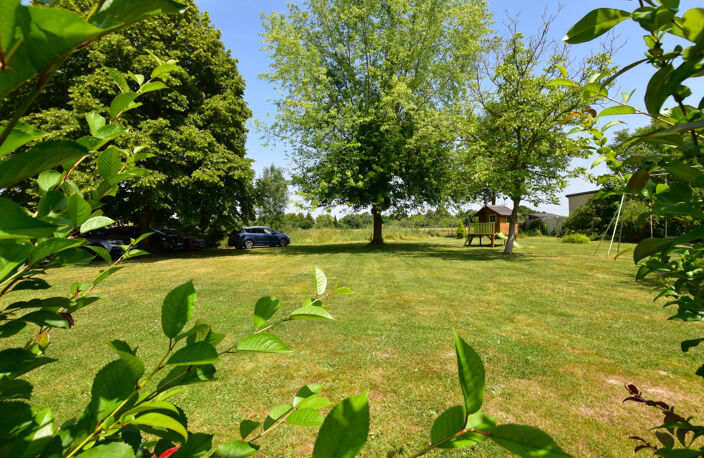 78690 Les Essarts-le-Roi   Spacieuse maison 8 pièces sur 3 1 — photo 2