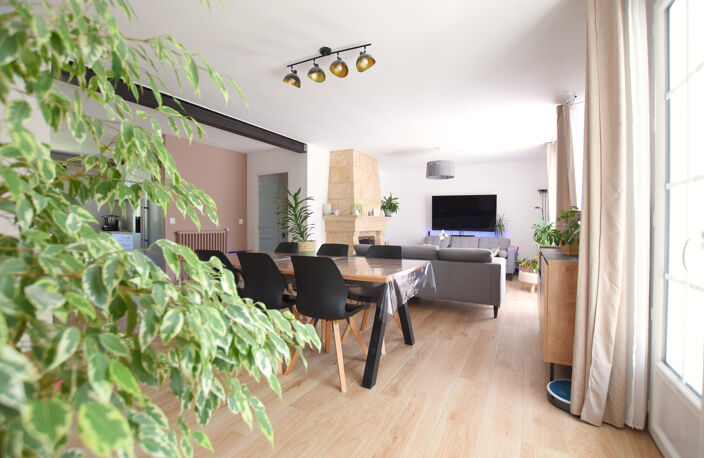 78690 Les Essarts-le-Roi   Spacieuse maison 8 pièces sur 3 1 — photo 3