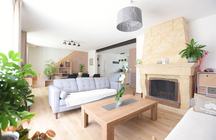 78690 Les Essarts-le-Roi   Spacieuse maison 8 pièces sur 3 1 — photo 5
