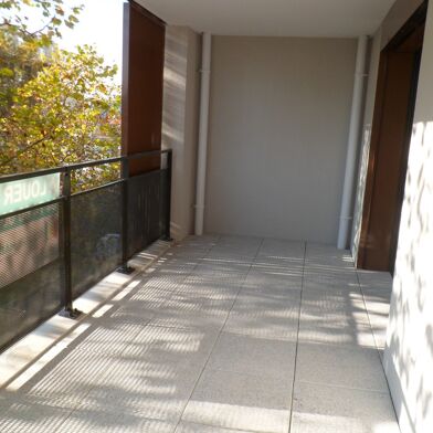 Appartement 3 pièces 1040 €