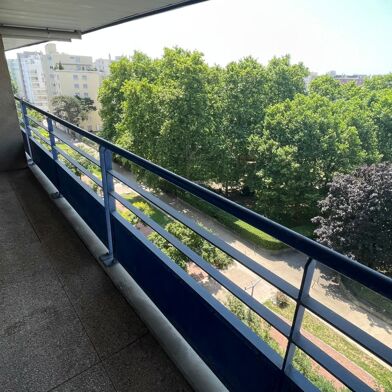Appartement 3 pièces 1026 €