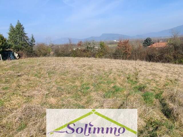 Terrain constructible — photo du bien