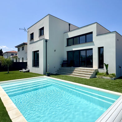 Maison 5 pièces 699000 €