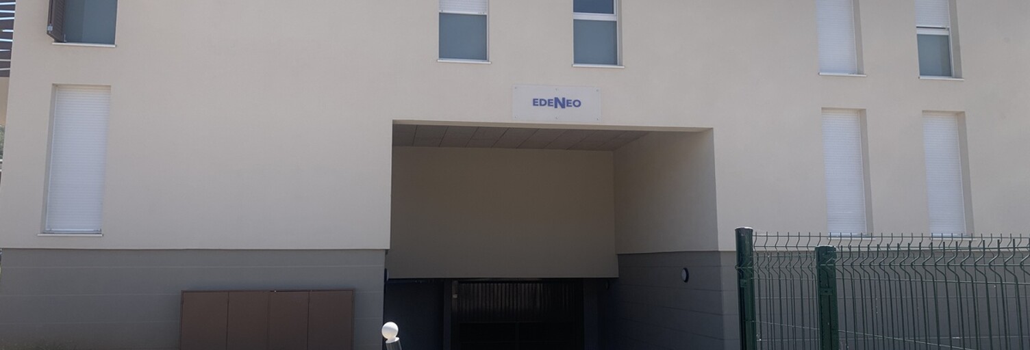 Garage   m² à louer à Pierrefeu-du-Var (83390)