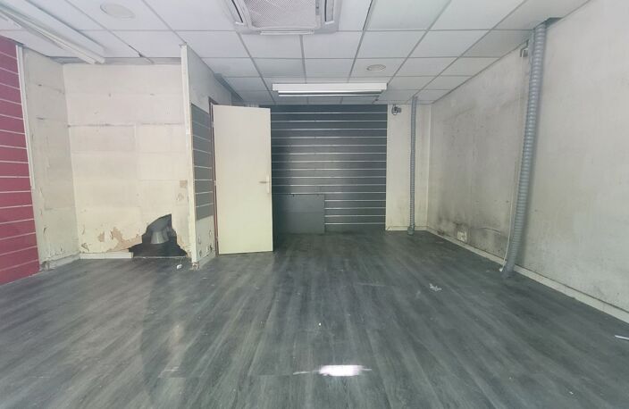 Local commercial — photo 2