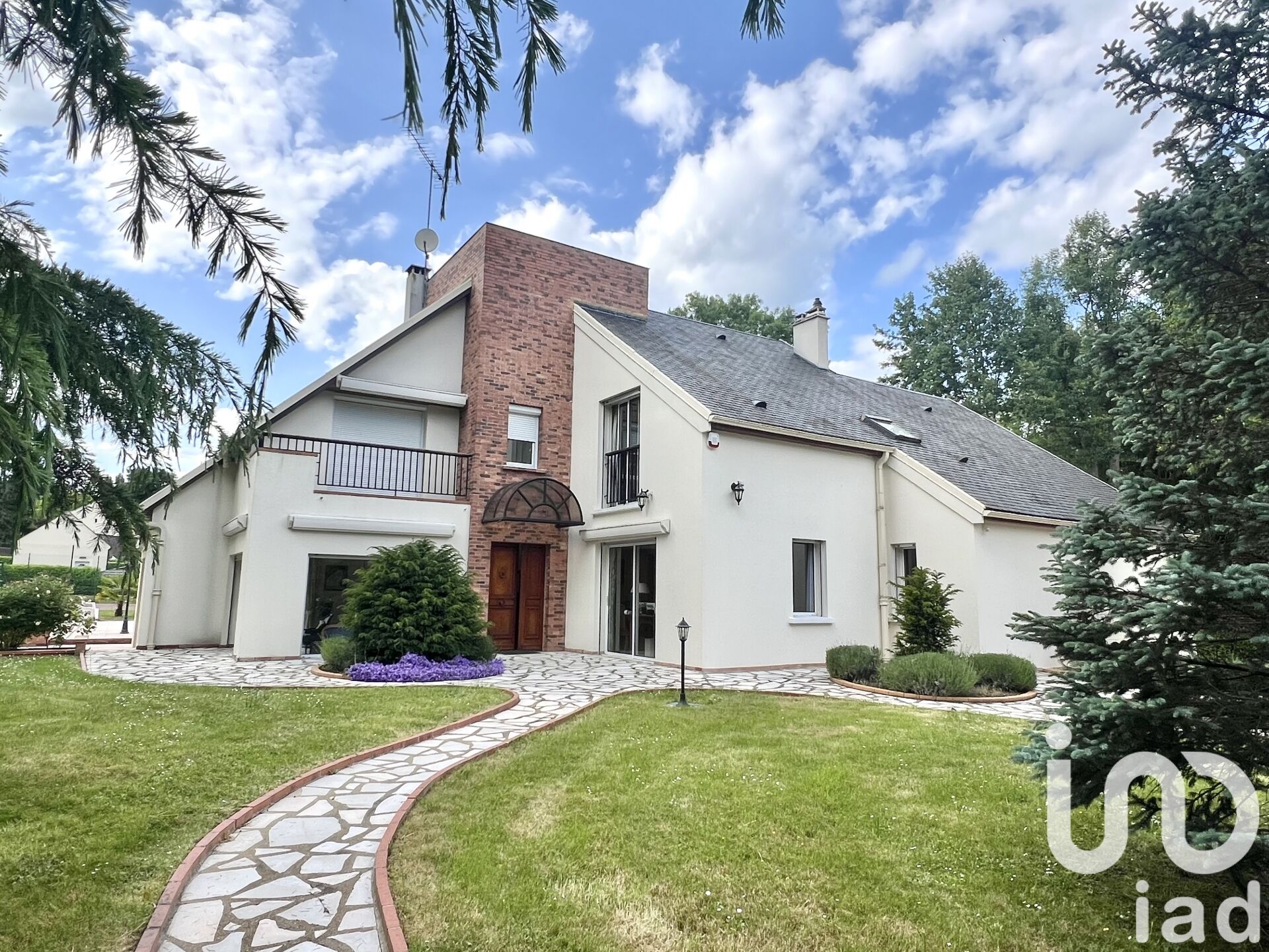 Parmain - 277m² - 9p. - 6ch.