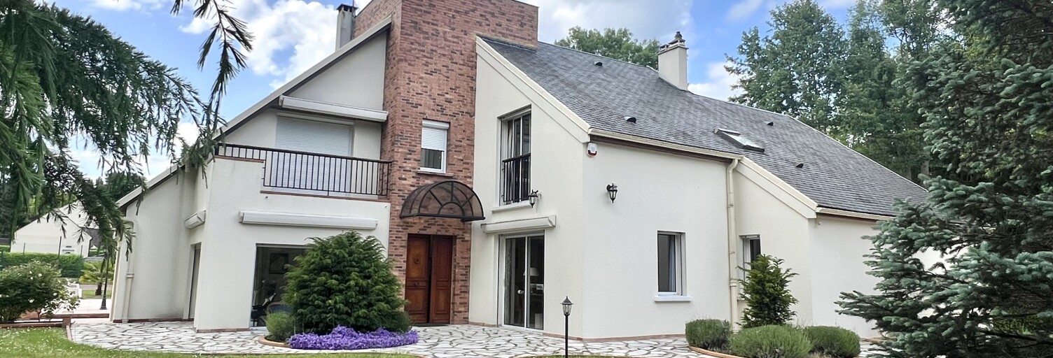 Maison 9 Pièces 277 m² à vendre à Parmain (95620)