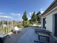 Proche Renaison, Villa récente de plain-pied avec piscine — photo 4