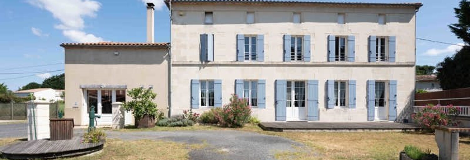 Maison 6 Pièces 250 m² à vendre à Montguyon (17270)
