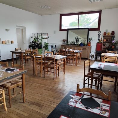 Commerce  114500 €