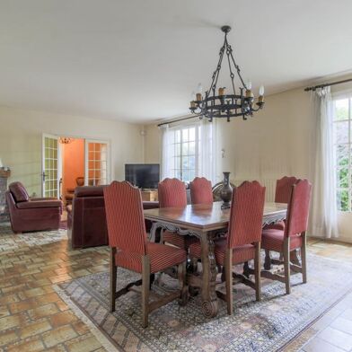 Maison 8 pièces 374000 €