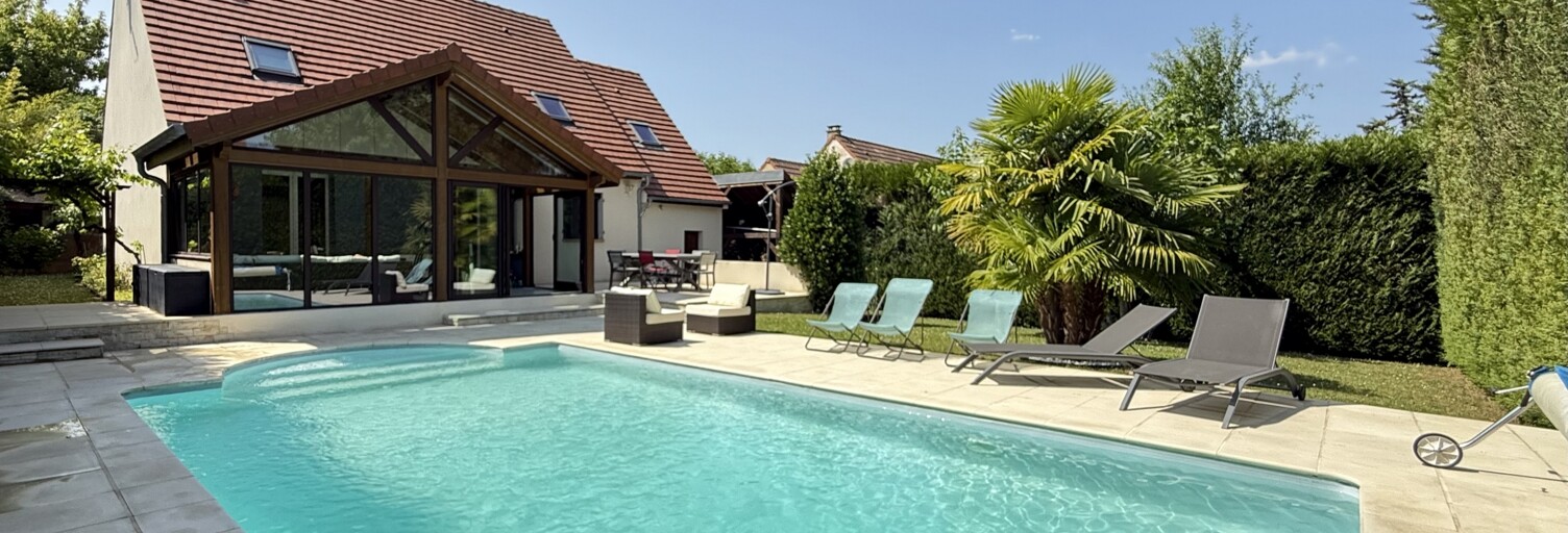 Maison 6 Pièces 152 m² à vendre à Santeny (94440)