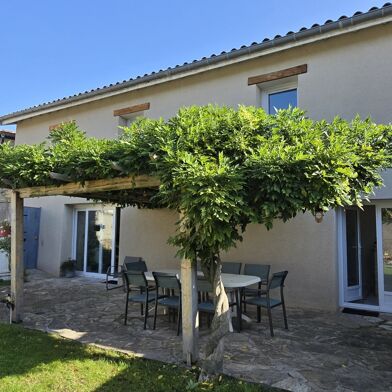 Maison 8 pièces 320000 €