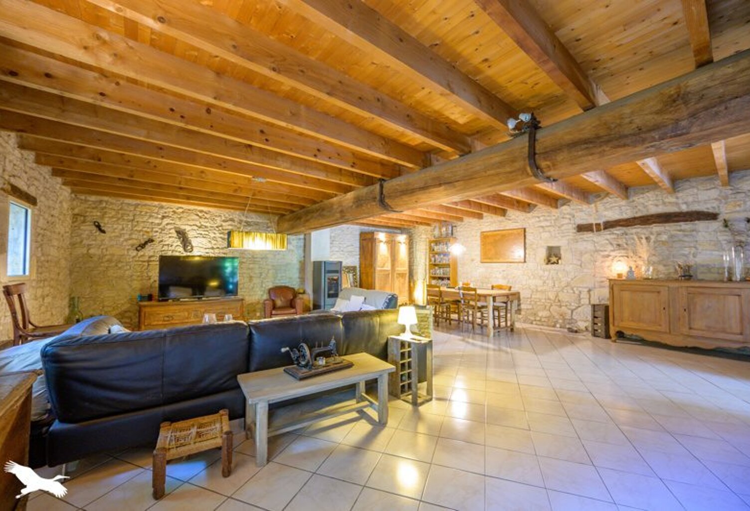 Vente maison 5 pièces 196 m² Sainte-Soulle (17220) — photo 1