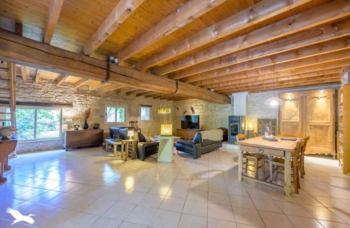 Vente maison 5 pièces 196 m² Sainte-Soulle (17220) — photo 4
