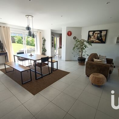 Maison 5 pièces 349000 €