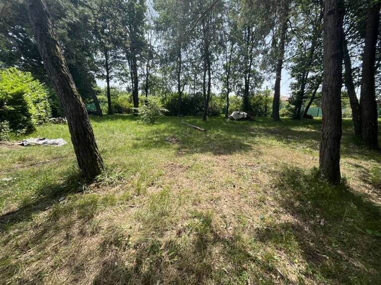 Terrain à bâtir de 0 pièces principales — photo 1