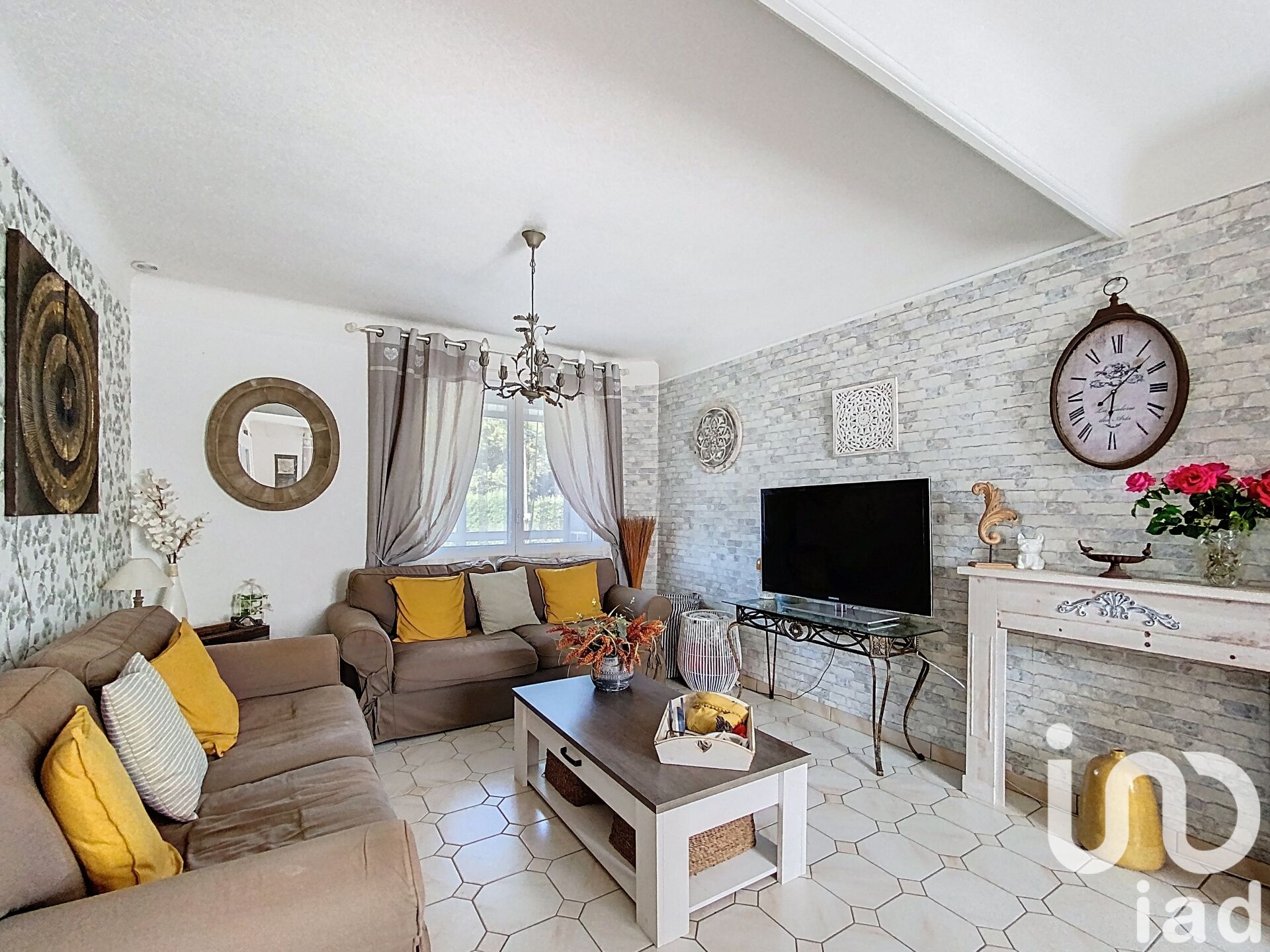 Uzel - 124m² - 5p. - 3ch.