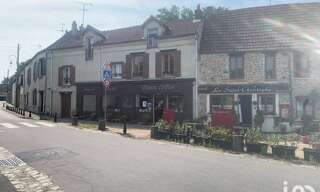 Commerce  53 m² à vendre à Châteaufort (78117)