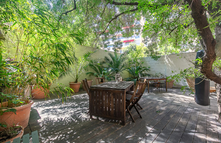 REZ DE JARDIN / BUREAUX PRADO 13008 — photo 5