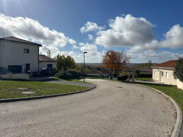 Terrain viabilisé 630 m2- Villefranche de Lauragais — photo du bien