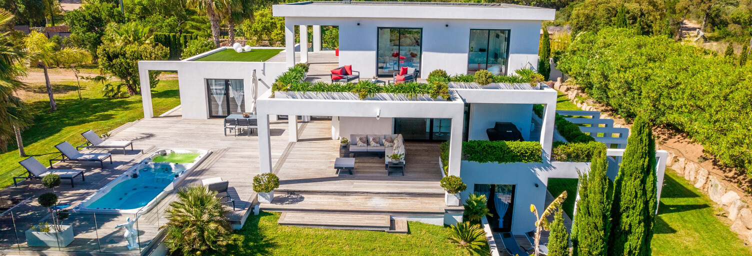 Maison 8 Pièces 278 m² à vendre à Zonza (20144)