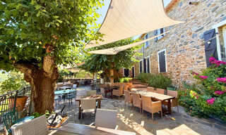 Commerce  355 m² à vendre à Saint-Tropez (83990)