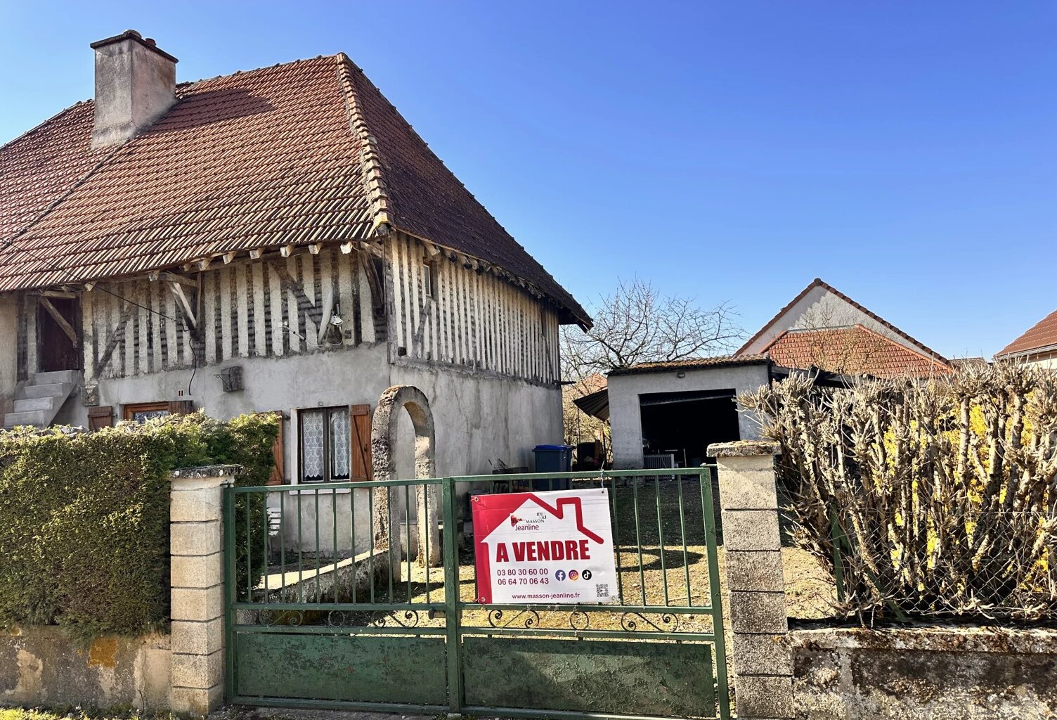 Maison IZEURE A RENOVER — photo 1