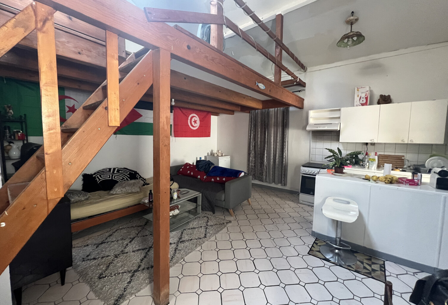 INVESTISSEMENT LOCATIF, studio de 56m2 au sol loué 600€ — photo 1