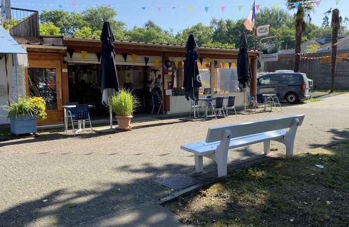 RESTAURANT / BAR / PMU  AVEC GRANDE TERRASSE COUVERTE — photo 5