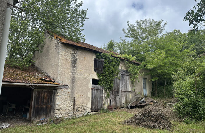 Maison à rénover à  St Léger des Vignes 58300 — photo 4
