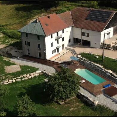 Maison 6 pièces 720000 €