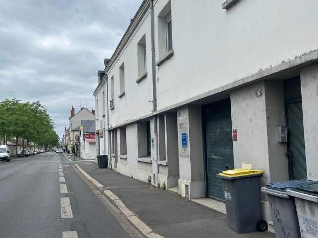Bureau À Louer — photo du bien