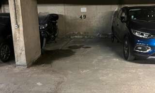 Garage   m² à louer à Paris 10 (75010)