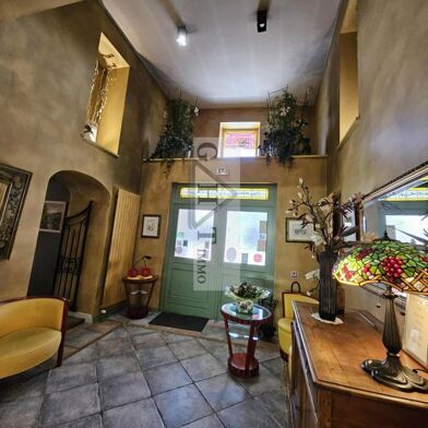 Commerce  1370000 €