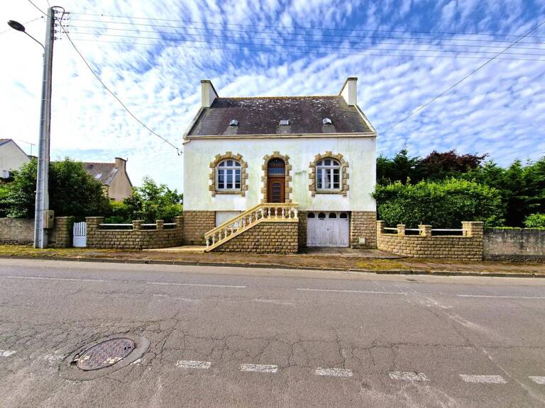 Maison de 150 m² - 7 pièces - Plouhinec — photo 1