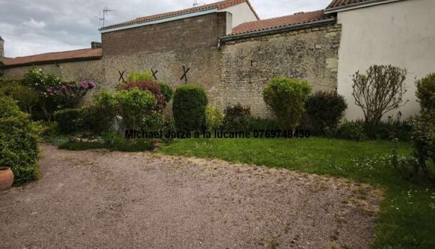 Villa / Maison 5 pièces  à vendre Louzy 79100