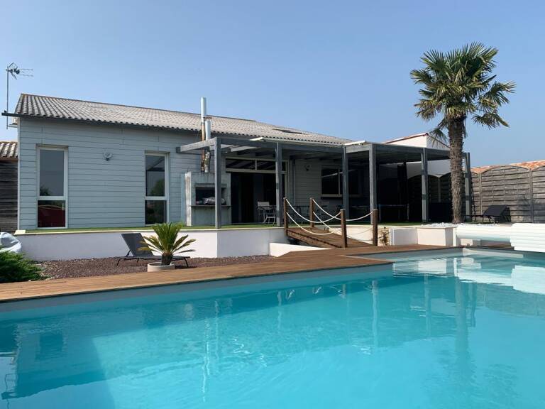 Propriété d'Architecte avec jardin et piscine, 5 chambres, double garage et dépendances — photo 1